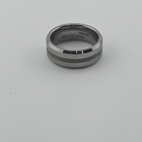 King Will Tungsten Carbide Ring 7.5-8 - Picture 6 of 6